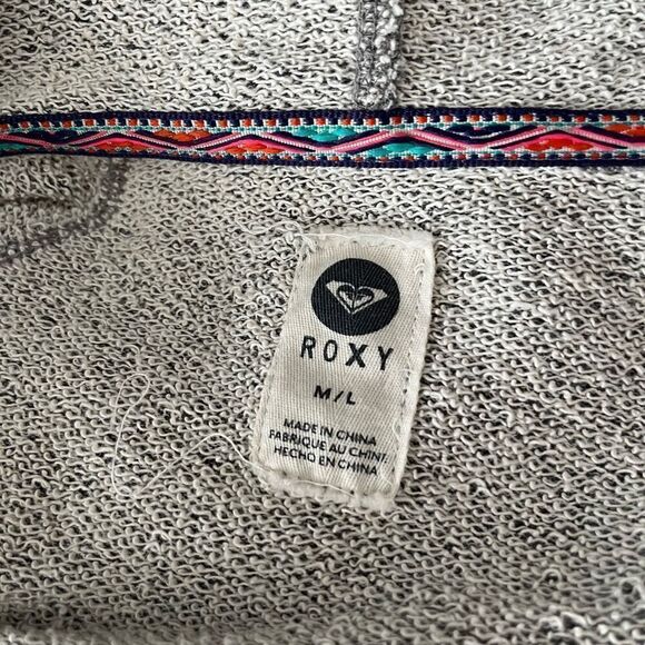 Roxy Full Zip 3/4 Sleeve Hoodie Coverup/ Sweater /Jacket Grey size M/L - Picture 9 of 9